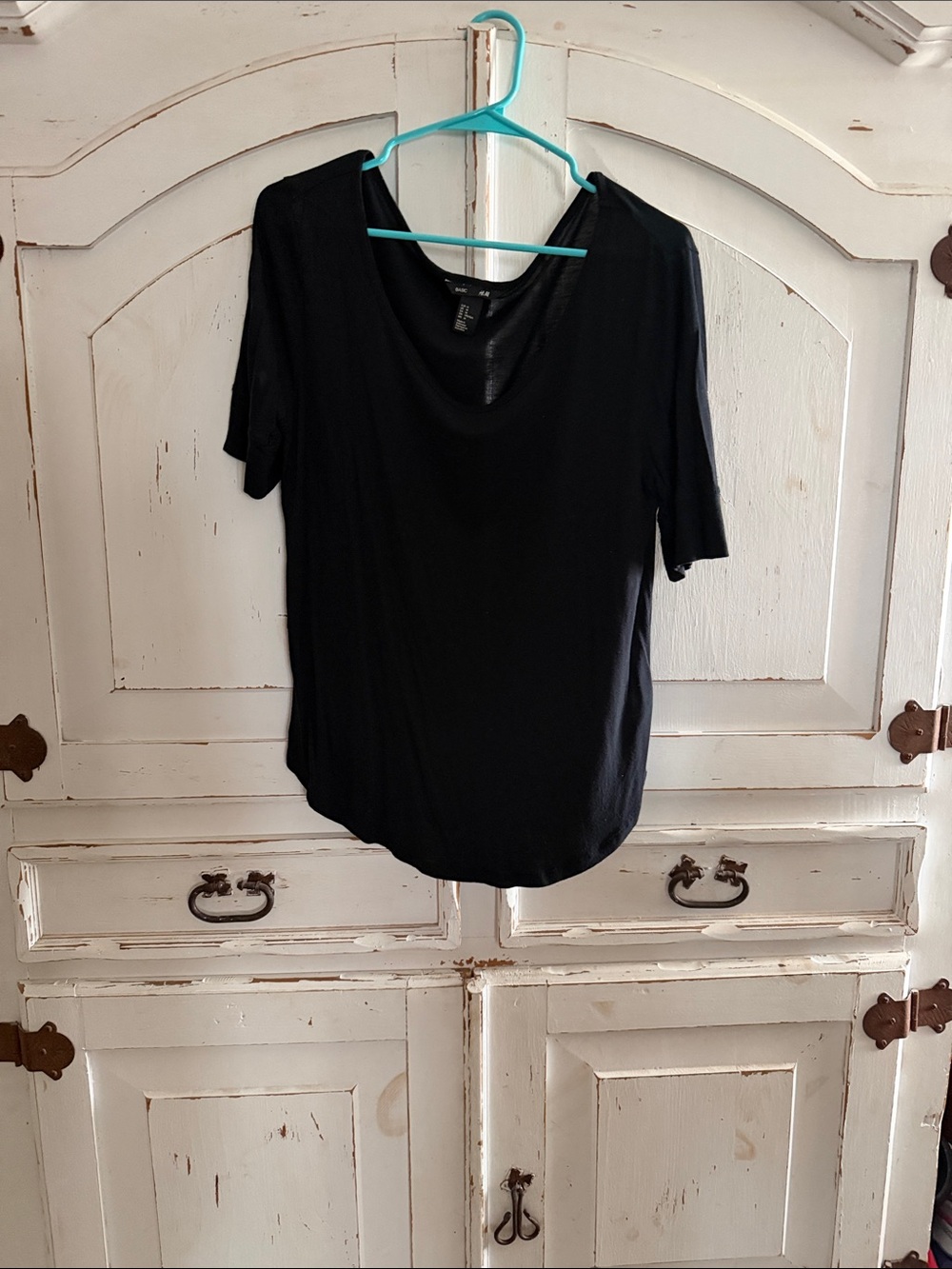 H&M Black Scoop Neck Short Sleeve Tee